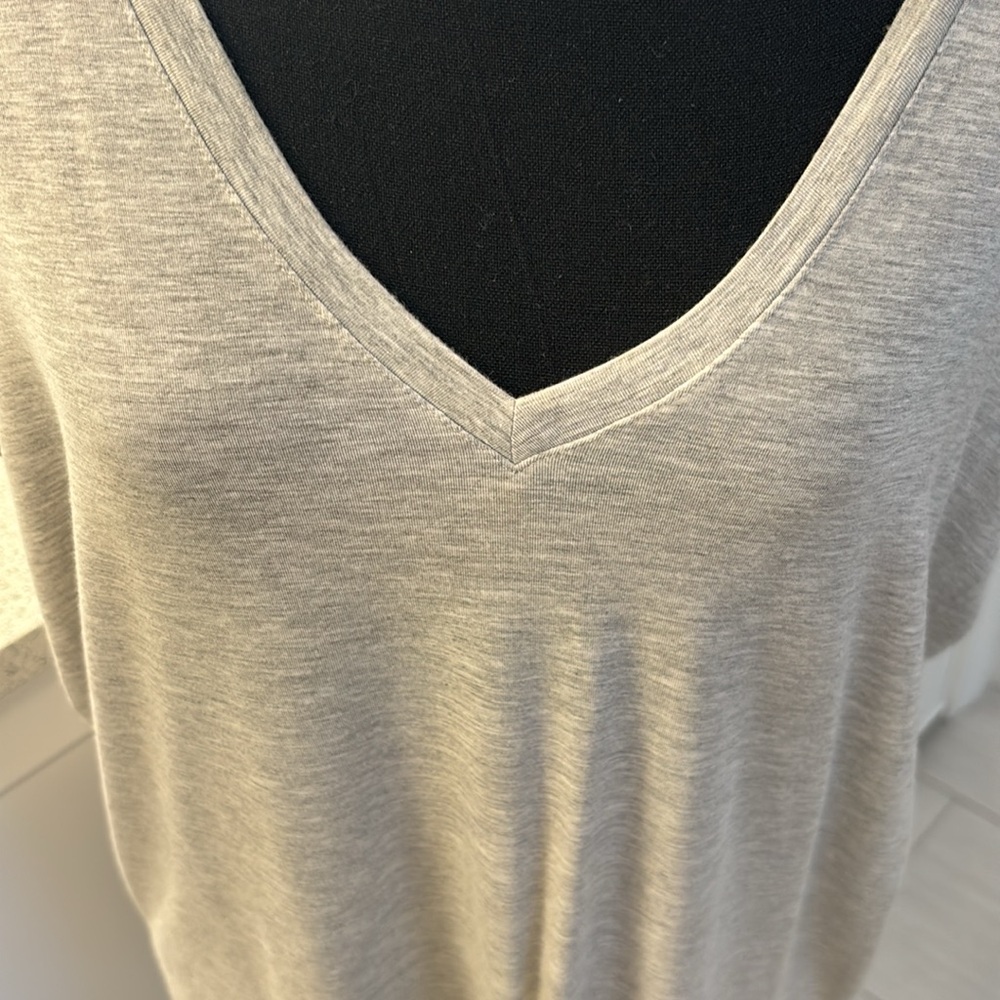 Express relaxed tee. Super soft deep v neck tee. Size small - Picture 2 of 7
